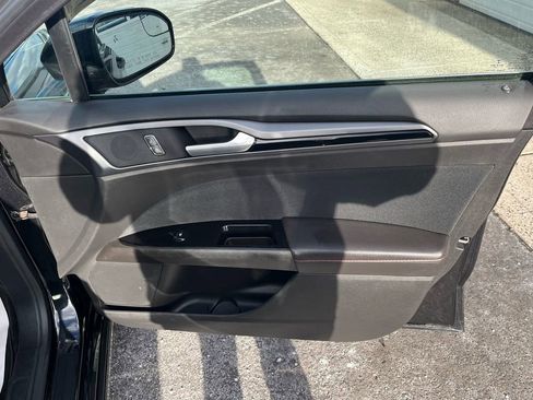 Used 2014 Ford Fusion SE image 20