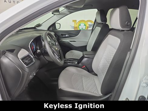 Used 2020 Chevrolet Equinox LS w/ LS Convenience Package FWD image 11