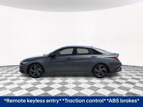 Used 2026 Hyundai Elantra Sport FWD image 5