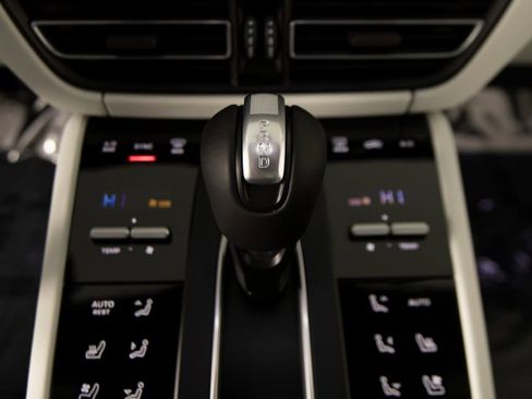 New 2026 Porsche Macan S image 23