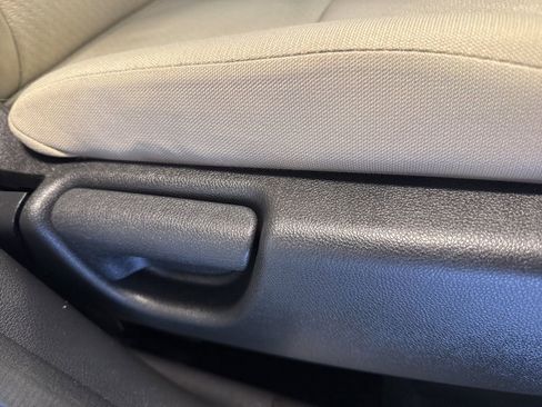 Used 2016 Honda CR-V EX image 32