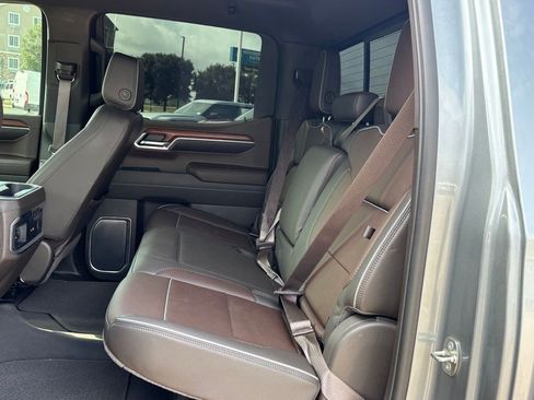 Used 2023 GMC Sierra 1500 Denali w/ Technology Package AWD/4WD image 14