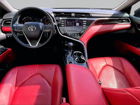 Used 2019 Toyota Camry XSE FWD image 16