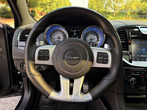 Used 2014 Chrysler 300 SRT8 w/ Leather Interior Group RWD image 12