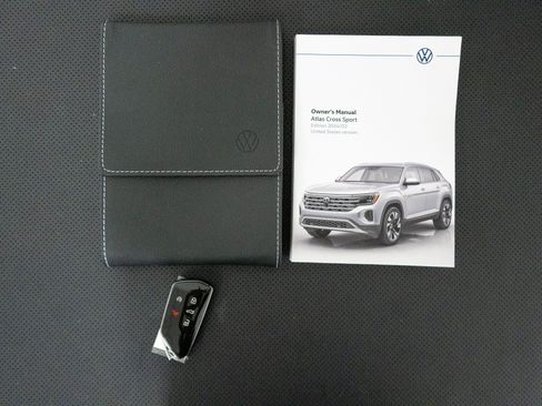 Used 2024 Volkswagen Atlas Cross Sport SEL Premium R-Line AWD/4WD image 21