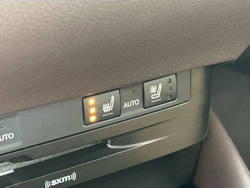 Used 2019 Lexus ES 300h w/ Premium Package image 20