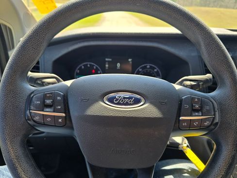 Used 2022 Ford Transit 250 Low Roof image 5