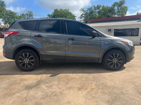 Used 2015 Ford Escape S FWD image 5