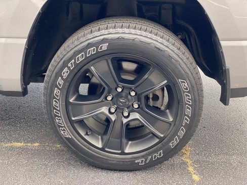 Used 2023 RAM 1500 Big Horn AWD/4WD image 16