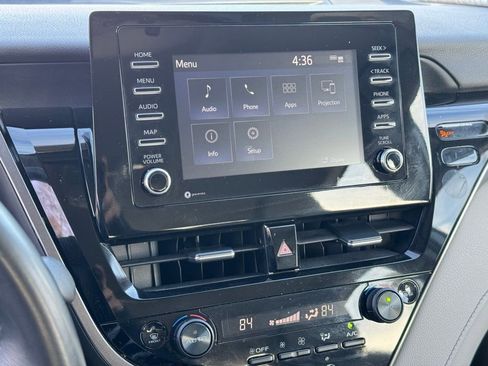Used 2024 Toyota Camry SE image 26