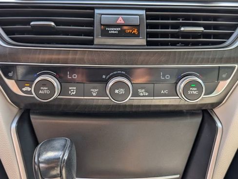 Used 2018 Honda Accord EX-L image 22