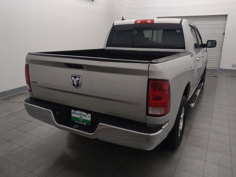 Used 2019 RAM 1500 Classic SLT w/ Luxury Group RWD image 7