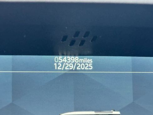 Used 2021 Land Rover Defender 110 S image 10