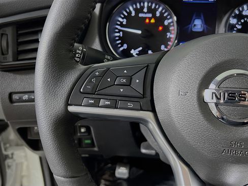 Used 2019 Nissan Rogue S w/ Special Edition Package FWD image 19