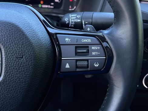 Used 2024 Honda Accord Touring image 31