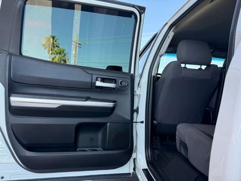 Used 2017 Toyota Tundra SR5 AWD/4WD image 34