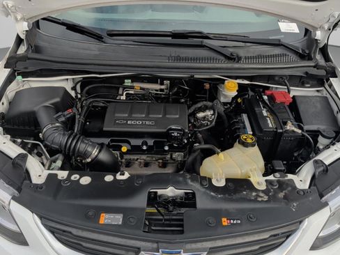 Used 2020 Chevrolet Sonic LT image 15