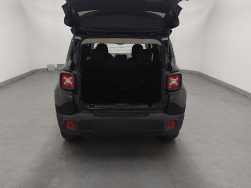 Used 2021 Jeep Renegade Latitude w/ Convenience Group image 29