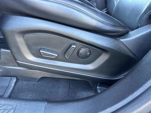 Used 2023 Ford Explorer XLT w/ Equipment Group 202A image 11