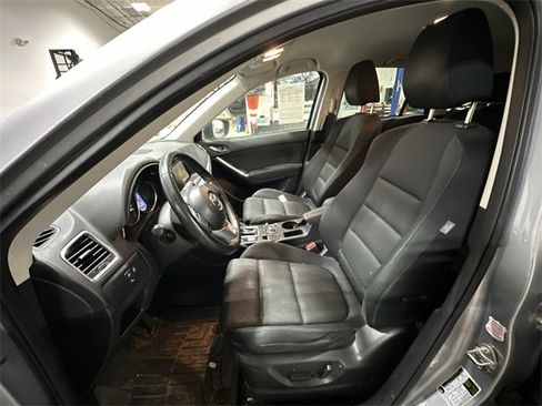 Used 2016 MAZDA CX-5 Touring image 17
