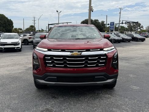 Used 2026 Chevrolet Equinox LT FWD image 9