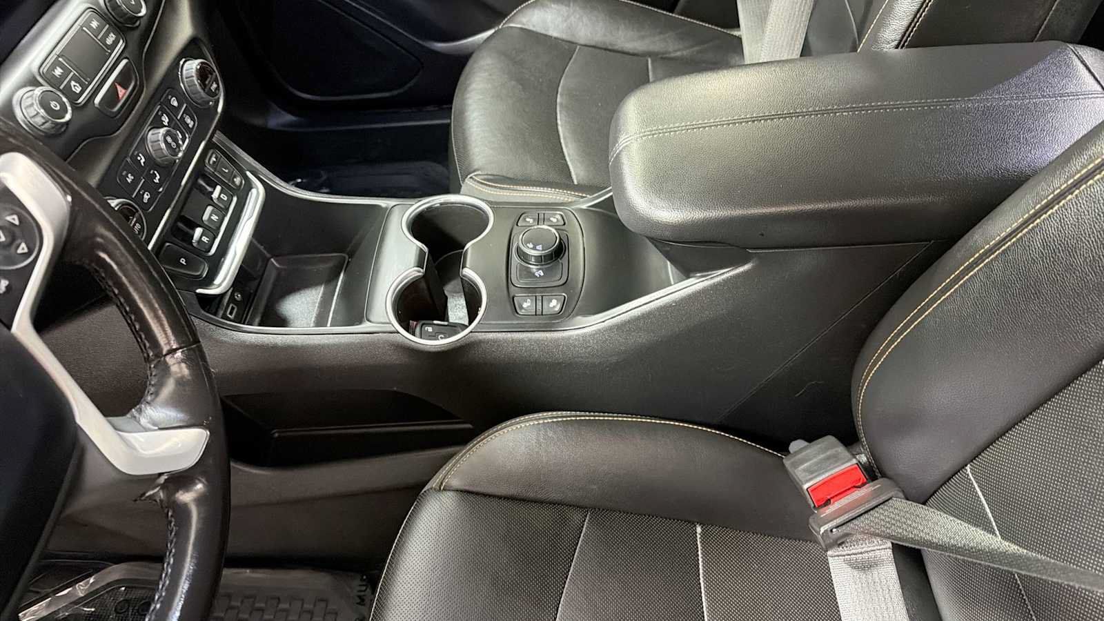 Used 2019 GMC Terrain SLT FWD image 23