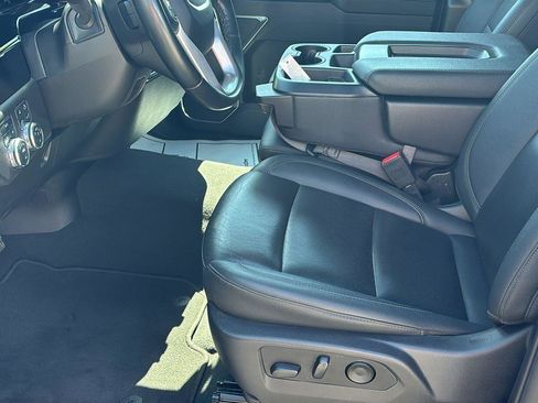 Certified 2025 GMC Sierra 1500 SLT image 14