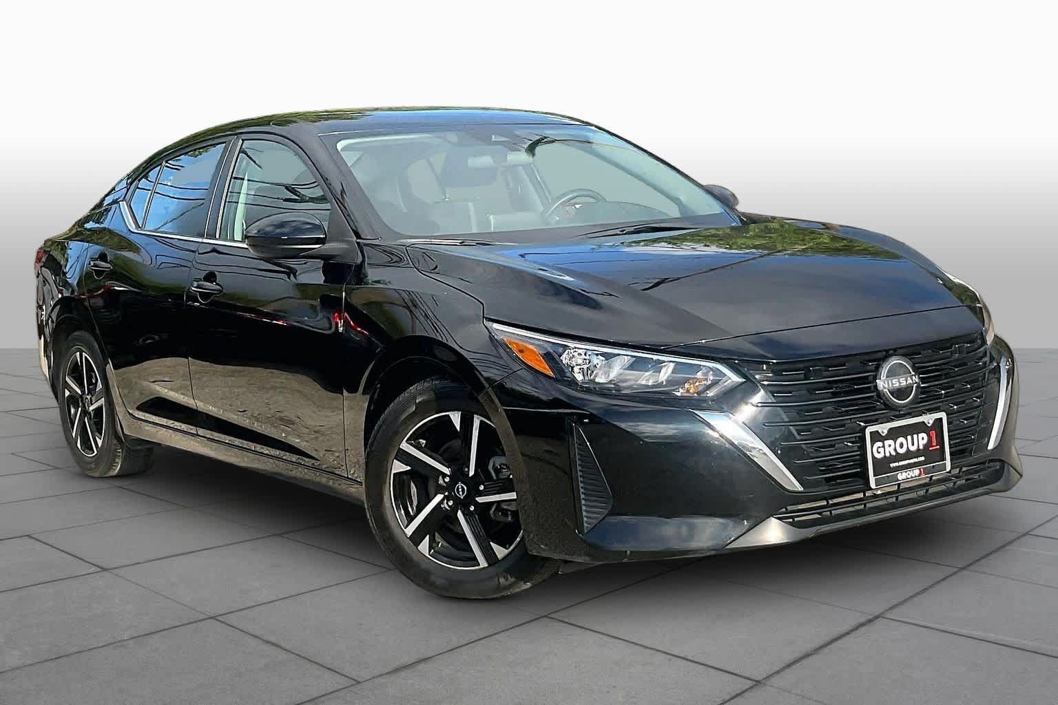 Used 2024 Nissan Sentra SV FWD image 3