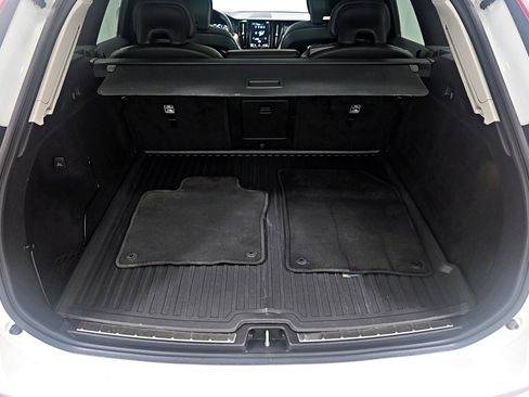 Used 2020 Volvo XC60 T6 Inscription AWD/4WD image 34