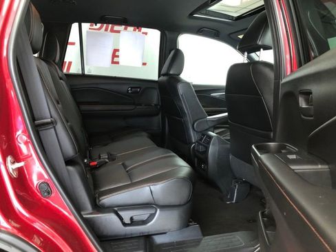 Used 2023 Honda Passport TrailSport image 11