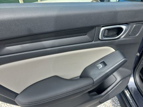 Used 2024 Honda Civic EX-L image 13