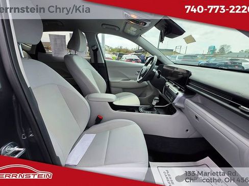 Used 2024 Hyundai Kona SEL image 27
