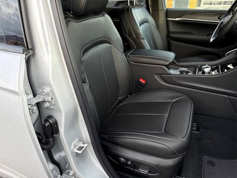 New 2025 Jeep Grand Cherokee Limited image 15