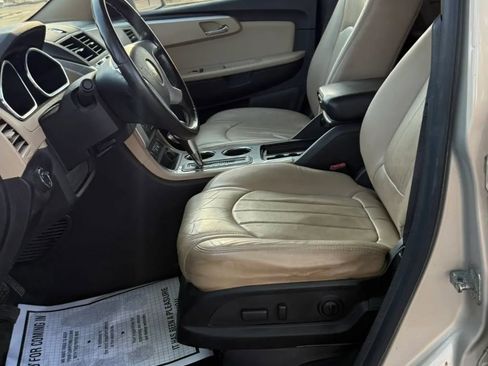 Used 2012 Chevrolet Traverse LTZ image 9