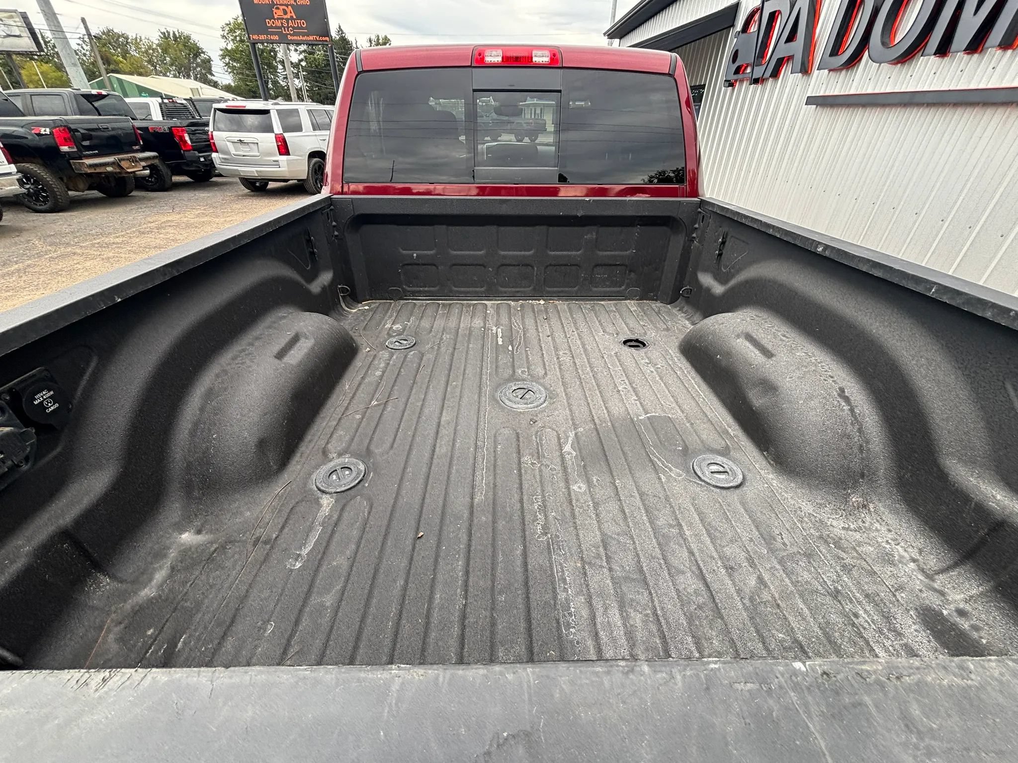 Used 2024 RAM 2500 Big Horn w/ Night Edition AWD/4WD image 7