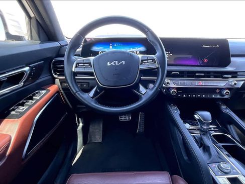 Used 2024 Kia Telluride SX Prestige image 14