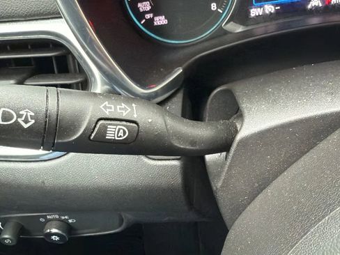 Used 2022 Chevrolet Equinox LT image 14