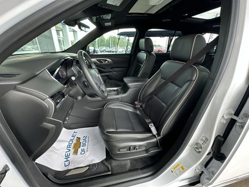 Certified 2023 Chevrolet Traverse Premier FWD image 20