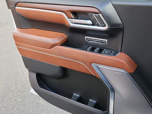 Used 2023 GMC Sierra 1500 Denali Ultimate image 6