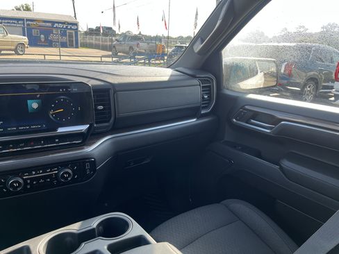 Used 2023 Chevrolet Silverado 1500 LT w/ Work Truck Package AWD/4WD image 28