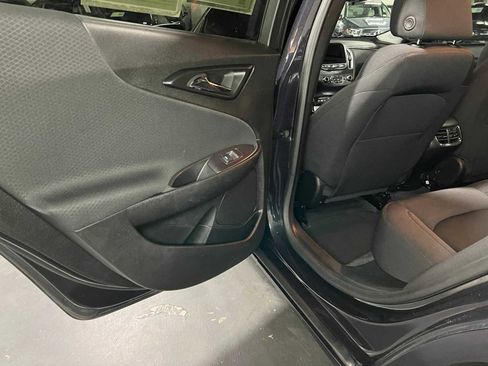 Used 2023 Chevrolet Malibu LT FWD image 16