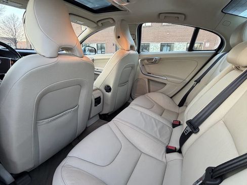 Used 2014 Volvo S60 T5 image 10