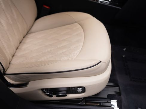 Used 2017 Bentley Mulsanne RWD image 66