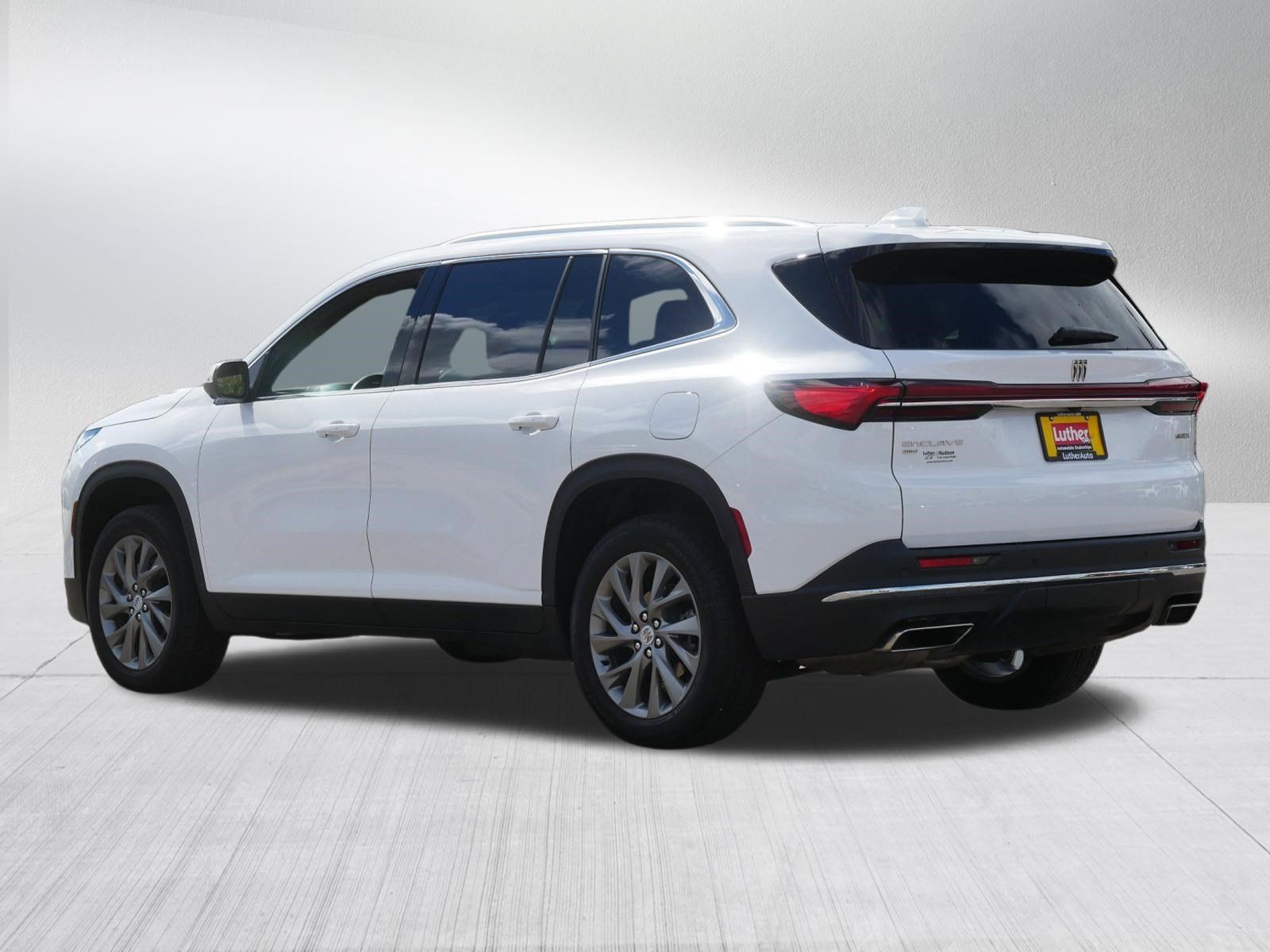 Used 2026 Buick Enclave Preferred AWD/4WD image 5