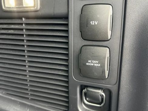 Used 2025 Ford Expedition Max Platinum AWD/4WD image 15