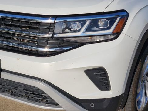 Used 2021 Volkswagen Atlas SE w/ Panoramic Sunroof Package image 9