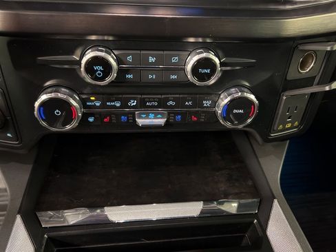 Used 2023 Ford F350 Lariat w/ Lariat Ultimate Package image 12