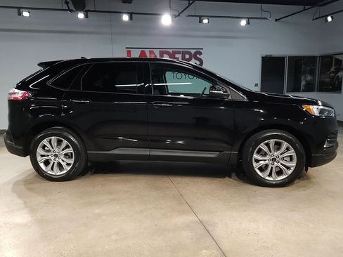 Used 2024 Ford Edge Titanium image 8