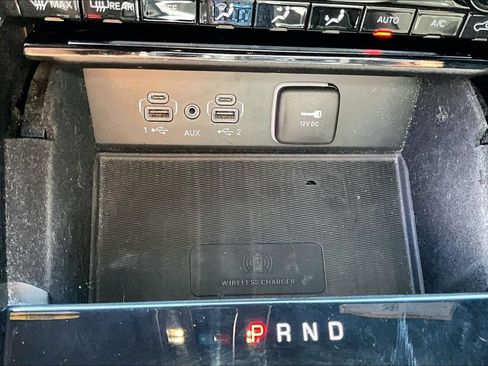 Used 2022 Jeep Grand Cherokee Altitude AWD/4WD image 35