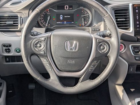 Used 2017 Honda Pilot EX-L image 18